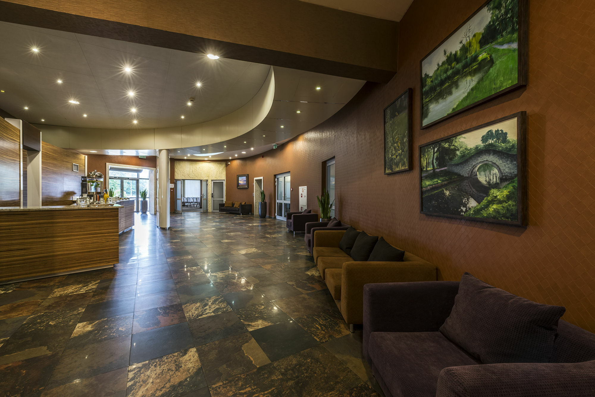 Hotel Victor Pruszkow Desilva Экстерьер фото
