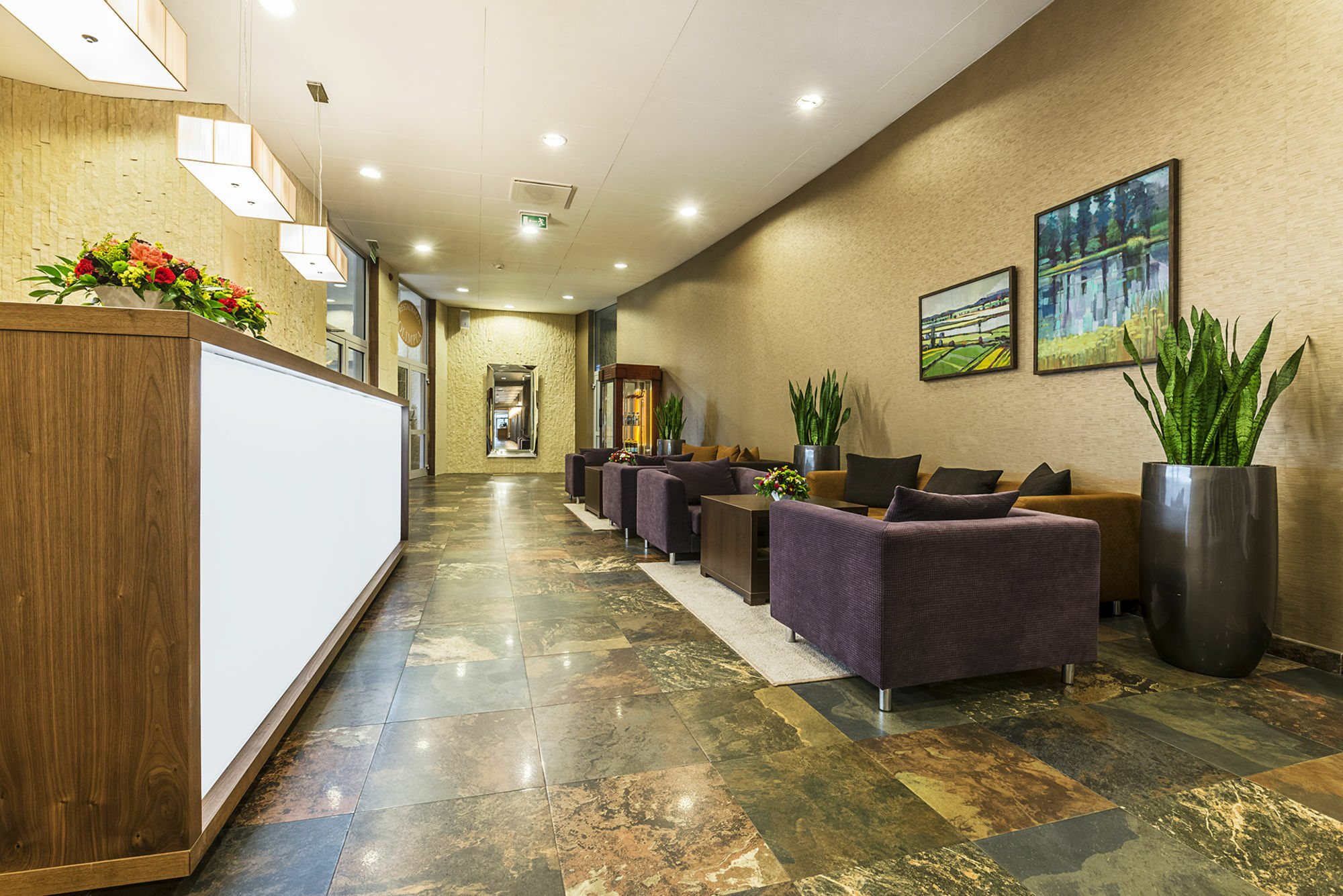 Hotel Victor Pruszkow Desilva Экстерьер фото